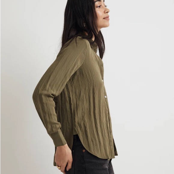 Madewell Crinkled Button Down Shirt in Army Green - Picture 3 of 7